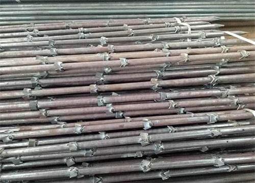 志仲镇隧道钢花管